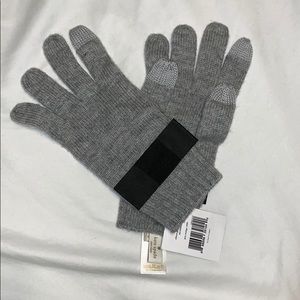 kate spade Accessories - NWT Kate Spade Gloves kate spade Accessories - NWT Kate Spade Gloves